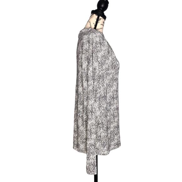 Worthington (L) Scribble Geometric Asymmetric Ruched Neck Long Sleeve Blouse - Picture 4 of 11